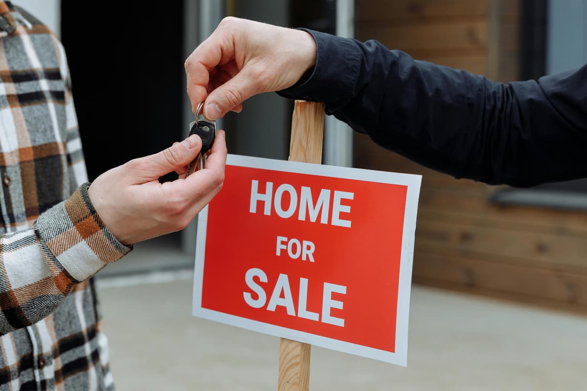 Selling House